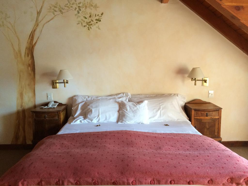 Patagonia Paraiso - Hotel Boutique On Lake Beach Вила ла Ангостура Екстериор снимка
