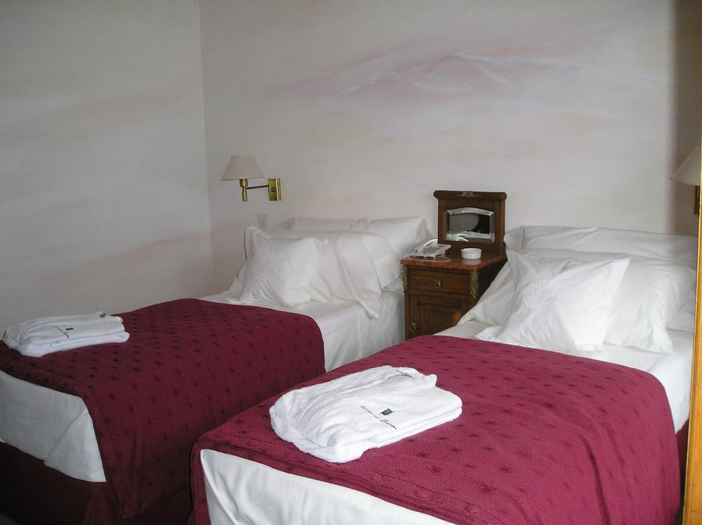 Patagonia Paraiso - Hotel Boutique On Lake Beach Вила ла Ангостура Екстериор снимка